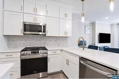 78 Leahy Drive 4909 #4909, Wood Ridge, NJ 07075 - Photo 9