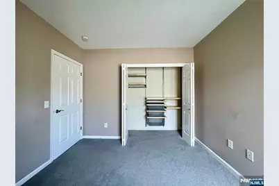 325 The Promenade 325 #325, Edgewater, NJ 07020 - Photo 11