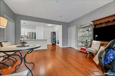 2107 Windsor Park Court 107 #107, Englewood, NJ 07631 - Photo 13