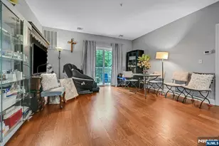 2107 Windsor Park Ct 107, Englewood, NJ 07631 - Photo 11