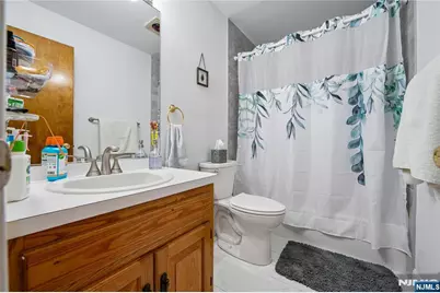 18 Maltese Drive, Fair Lawn, NJ 07410 - Photo 15