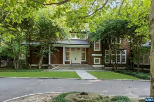 7 Charney Pl, Alpine, NJ 07620 - Photo 3
