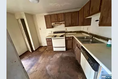 110-112 Pearl Street, Paterson, NJ 07501 - Photo 5