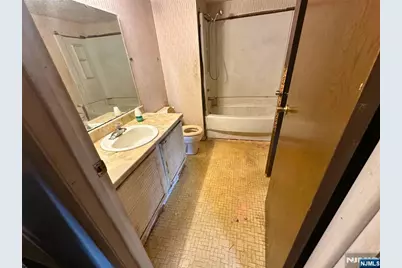 110-112 Pearl Street, Paterson, NJ 07501 - Photo 11