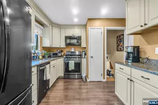 10 Overlook Ave, Emerson, NJ 07630 - Photo 11