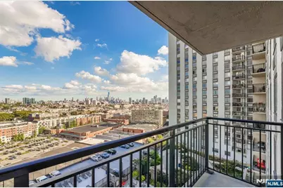 100 Manhattan Avenue 708 #708, Jersey City, NJ 07087 - Photo 13