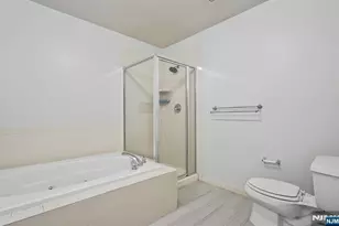 107 Brittany Ct 281, Clifton, NJ 07013 - Photo 19