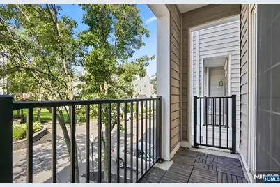 107 Brittany Court 281 #281, Clifton, NJ 07013 - Photo 11
