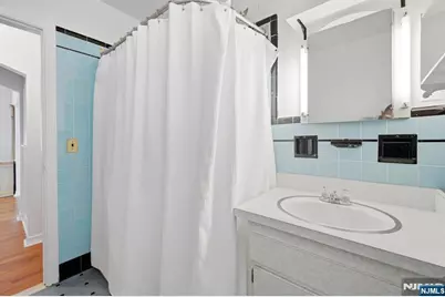 80 Highland Avenue, Emerson, NJ 07630 - Photo 15