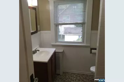 58 Buena Vista Avenue 2 #2, Hawthorne, NJ 07506 - Photo 7