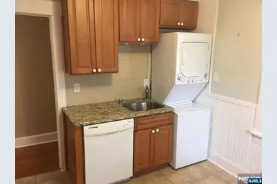 58 Buena Vista Avenue 2 #2, Hawthorne, NJ 07506 - Photo 3