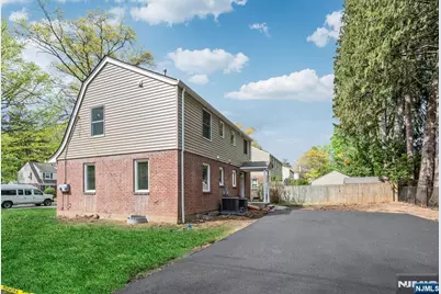 399 Gilbert Street 2nd Floor #2nd Floor, Ridgewood, NJ 07450 - Photo 17