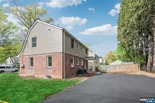 399 Gilbert Street 2nd Floor, Ridgewood, NJ 07450 - Photo 17