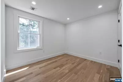 399 Gilbert Street 2nd Floor #2nd Floor, Ridgewood, NJ 07450 - Photo 11