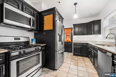 6 Enfield Avenue, Montclair, NJ 07042 - Photo 11