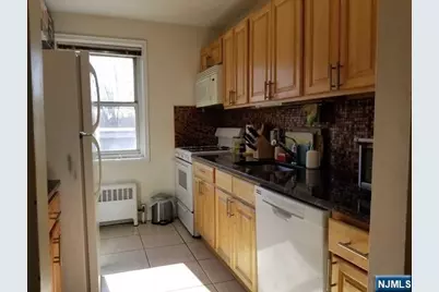 2320 Linwood 1B #1B, Fort Lee, NJ 07024 - Photo 3
