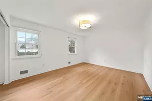 156 Parkview Dr 24, Teaneck Township, NJ 07666 - Photo 13