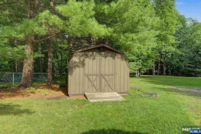 812 Mountain Avenue, Wyckoff Township, NJ 07481 - Photo 39