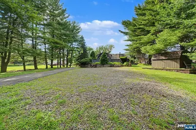 812 Mountain Avenue, Wyckoff Township, NJ 07481 - Photo 41