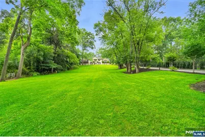 312 Old Tappan Road, Old Tappan, NJ 07675 - Photo 3