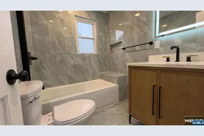 266 Hamilton Road, Teaneck Township, NJ 07666 - Photo 7