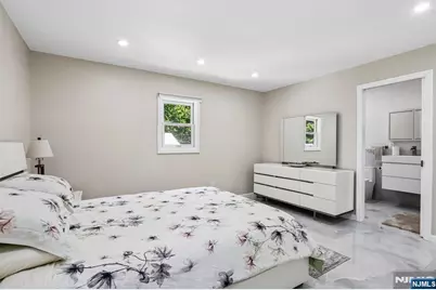 881 Bordentown Avenue, South Amboy, NJ 08879 - Photo 21