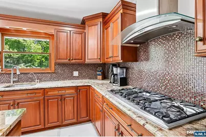 881 Bordentown Avenue, South Amboy, NJ 08879 - Photo 15