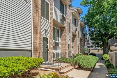228 Johnson Avenue 5 #5, Hackensack, NJ 07601 - Photo 17