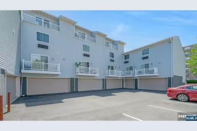 228 Johnson Avenue 5 #5, Hackensack, NJ 07601 - Photo 19