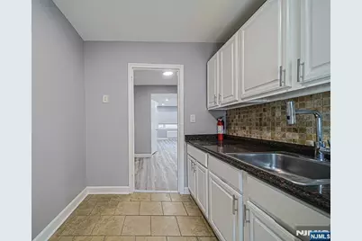188 Hillside Avenue G2 #G2, Leonia, NJ 07605 - Photo 9