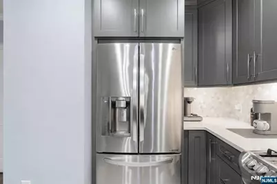 148 The Promenade, Edgewater, NJ 07020 - Photo 5