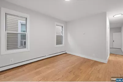 533 Clinton Street, East Orange, NJ 07018 - Photo 25