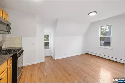 533 Clinton Street, East Orange, NJ 07018 - Photo 27