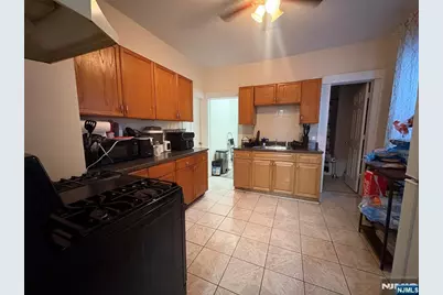 17 Farnham Avenue 1 #1, Garfield, NJ 07026 - Photo 5