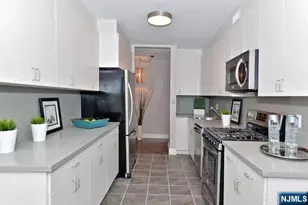 5 Horizon Road 203, Fort Lee, NJ 07024 - Photo 9