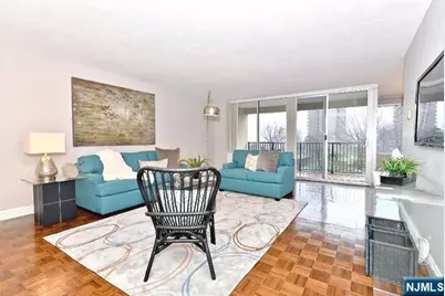 5 Horizon Road 203 #203, Fort Lee, NJ 07024 - Photo 5