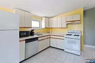 449 Taft Ave 2, Woodland Park, NJ 07424 - Photo 7