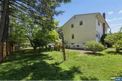 81 Cortland Place, Tenafly, NJ 07670 - Photo 27