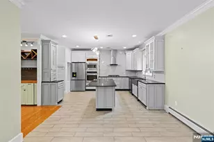 40 Oakdene Ave B, Palisades Park, NJ 07650 - Photo 17