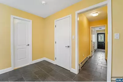12 Manning Road, Paramus, NJ 07652 - Photo 13