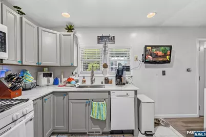 97 Wabash Avenue, Paterson, NJ 07503 - Photo 7