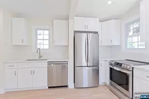 693 Chestnut Ave, Teaneck Township, NJ 07666 - Photo 7