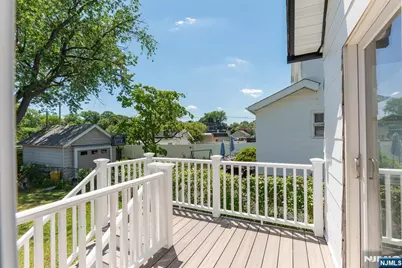 693 Chestnut Avenue, Teaneck Township, NJ 07666 - Photo 15