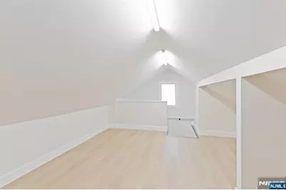 693 Chestnut Avenue, Teaneck Township, NJ 07666 - Photo 11