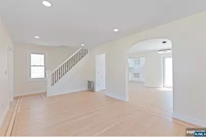 693 Chestnut Avenue, Teaneck Township, NJ 07666 - Photo 3