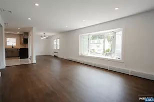 453 8th St, Palisades Park, NJ 07650 - Photo 31