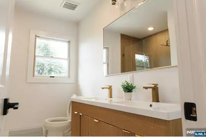 453 8th Street, Palisades Park, NJ 07650 - Photo 19