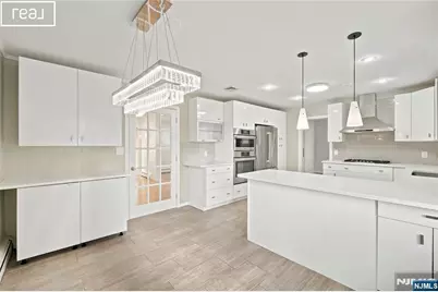 253 McElroy Avenue, Fort Lee, NJ 07024 - Photo 21