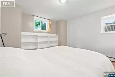 253 McElroy Avenue, Fort Lee, NJ 07024 - Photo 43