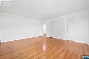 253 McElroy Ave, Fort Lee, NJ 07024 - Photo 23